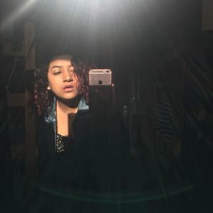 Meet your Posher, Cristal